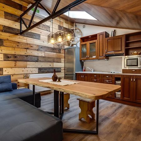 Four Bedrooms Apartment In The Heart Of Lviv Kültér fotó